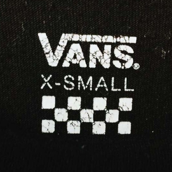 A stripped trendy Vans tee shirt! :) - Picture 2 of 4